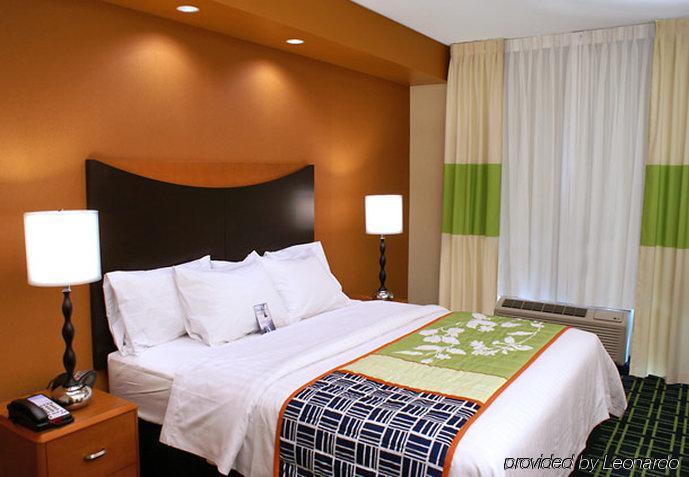 Fairfield Inn & Suites By Marriott Selma Kingsburg Room photo
